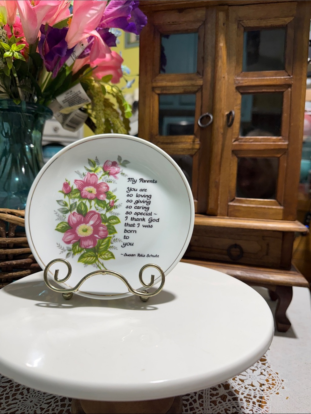 Decorative Floral Tribute Plate in Pink